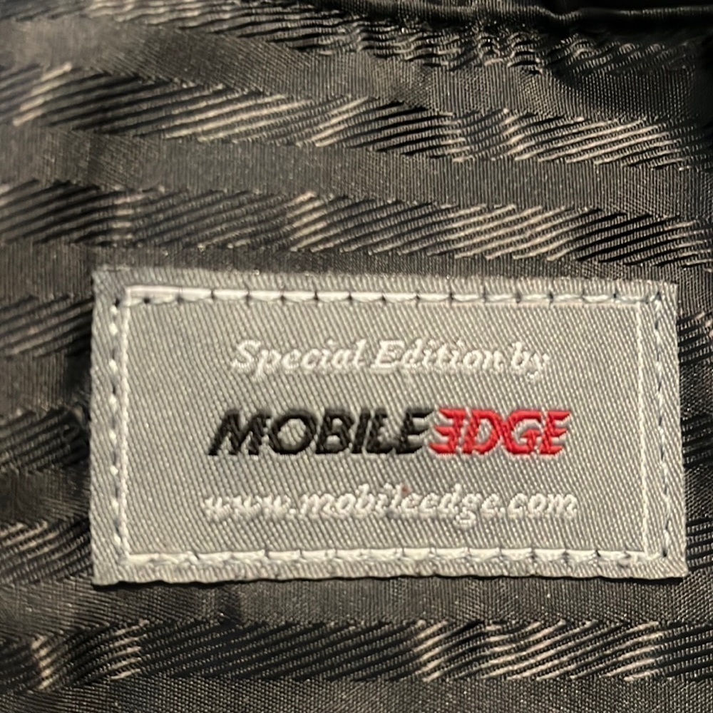 𝅺mobile Edge Laptop Ultra Tote, in very good condition #JA - Picture 3 of 7